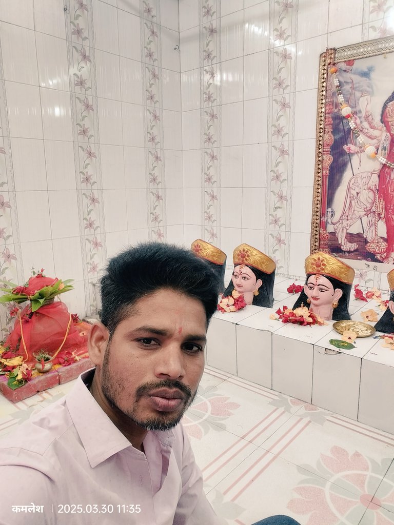 भक्ति व उपासना के पावन पर्व चैत्र #नवरात्रि की हार्दिक शुभकामनाएँ।
शांति,समृद्धि,प्रगति और संपन्नता की मंगलकामनाए!
माँ सबों की सारी मनोकामनाएँ पूर्ण करे। सभी सुविचार,  सद्ज्ञान, अच्छे कर्म और परिश्रम के बल पर जीवन में आगे बढ़ें, माता का आशीर्वाद सदैव सबके साथ रहे #Navaratri 🌹🙏