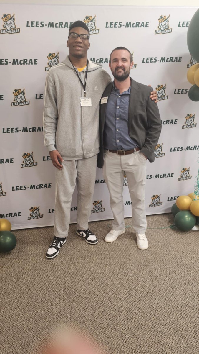 Daniel Stephen tweet media