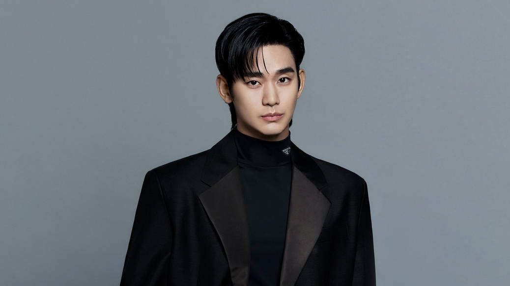 [NOTICE]

Actor Kim Soo Hyun will hold a press conference at Stanford Hotel in Sangam-dong, Seoul, at 4:30 PM on the 31st.

His legal representative, attorney Kim Jong-bok of LK &amp; Partners, will be present to address the situation.

According to Gold Medalist:  "First of all, we