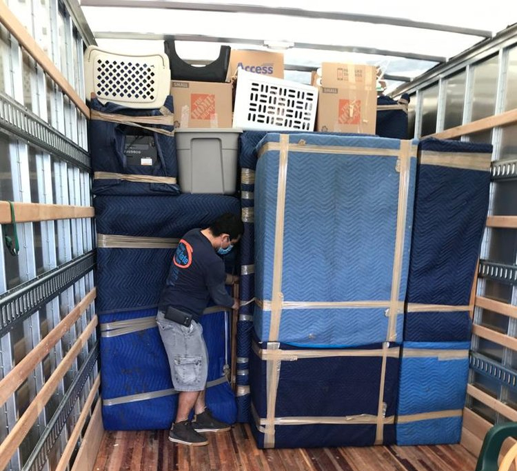 best_rate_mover's tweet image. Need temporary storage in Boston? 🏙️ Boston Best Rate Movers offers secure, accessible storage for your short-term needs. Moving, renovating, or need extra space? 🤝 Choose Boston Best Rate Movers for a stress-free experience. 🗝️ #StorageBoston #ShortTermStorage