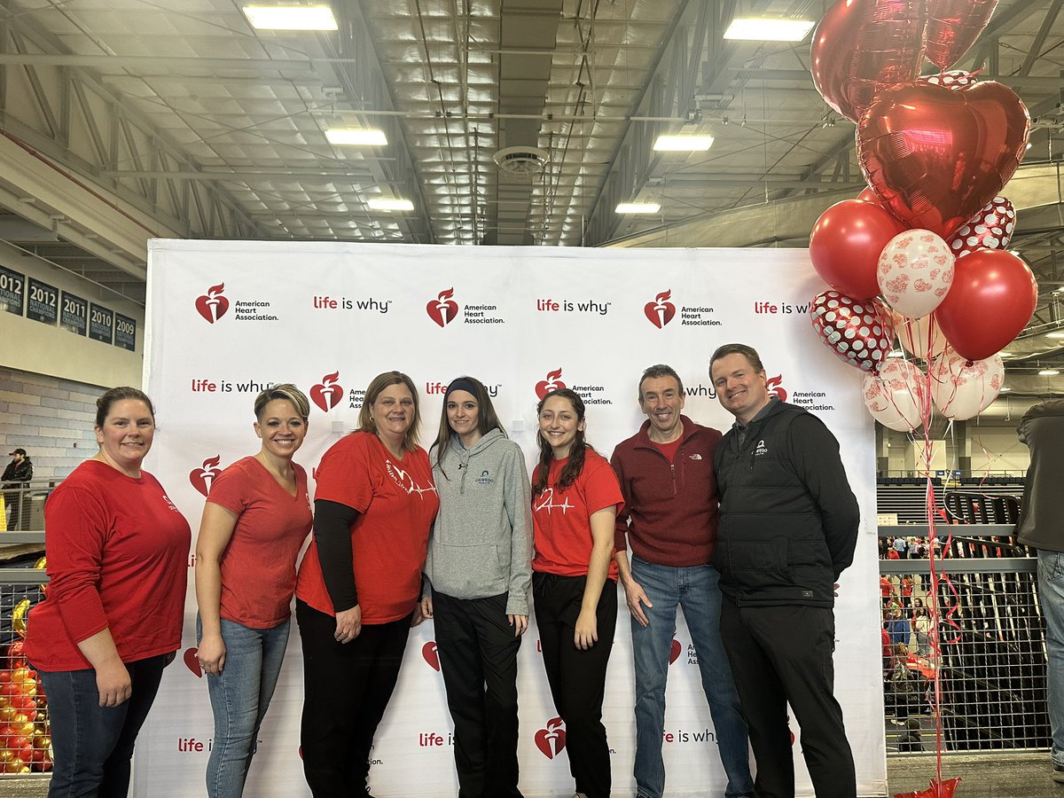 Beautiful way to start a day with friends at the Heart Walk as we fight heart disease, one step at a time! 
@ahanewyork 
#WeCare #AboutHeartHealth