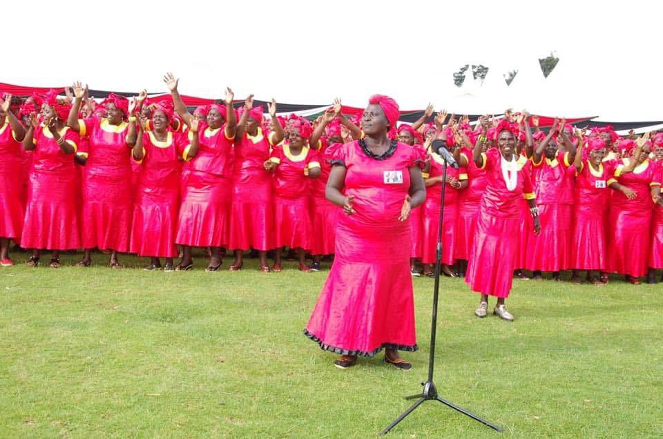 rigathi's tweet photo. It is with deep sadness that I have learnt of the passing away of Ann Wanjiru Mumbuchi, popularly known as Muchiru.

Muchiru wore many hats, a mother, a businesswoman, a mobilizer, and was fondly referred to as "Chairlady".

Muchiru was a natural leader. She is most remembered for steering the 1,000 Mathira Women Choir, which she led with passion and great commitment. 

She was a political confidant and has been a permanent feature in community leadership and mobilisation since the 1980s; she has left a gap in development politics and leadership that remains unmatched.

Her energy and charisma will be missed by those who witnessed it firsthand and even those who remotely benefited from it.

My deepest sympathies to her immediate family, friends, and the people of Mathira. May the Soul of Muchiru rest in eternal peace.