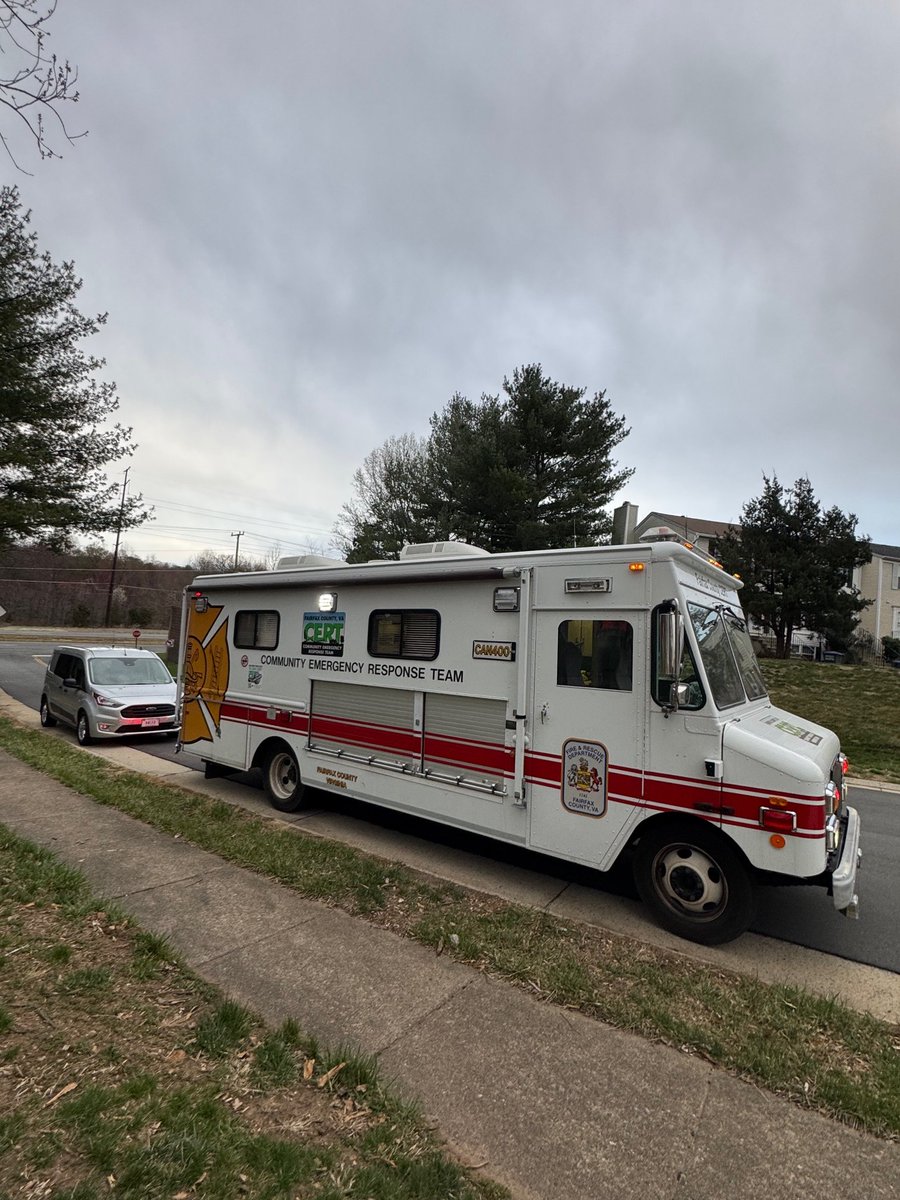 FairfaxCoCERT's tweet image. Photos from Fairfax County CERT&apos;s Battalion 401, Hasty Search Training exercise held on March 25th at Wolftrap Station.

#CERT #TrainingExercise #DisasterPreparedness