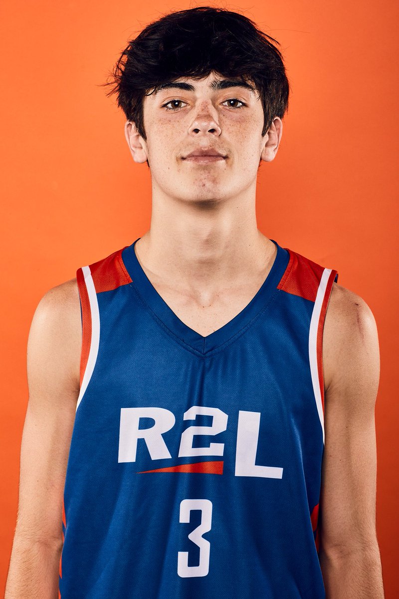 Refuse To Lose’s Cash Langston has been producing all weekend at #BamaJam. He does a great job changing speeds and stopping on a dime to knock down shots. His consistency has been the engine behind R2L’s (HSA) 3-0 weekend so far.