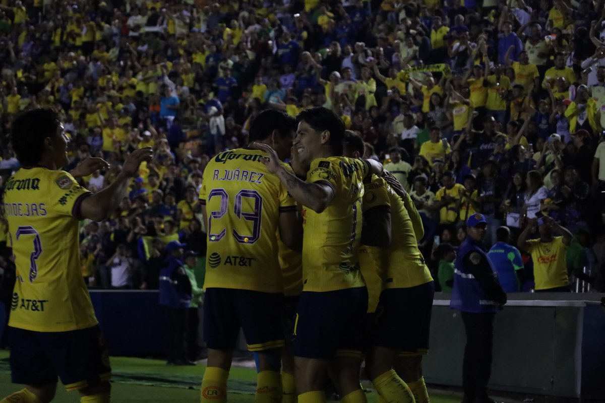 🏆 ¡Se impone el tricampeón! 🏆

🦅🦅 Las Águilas del América hizo lo suyo y aplastó a Tigres 3-0 en la Ciudad de los Deportes. 

📸 FOTOS: Yaretzy M. Osnaya | EL UNIVERSAL