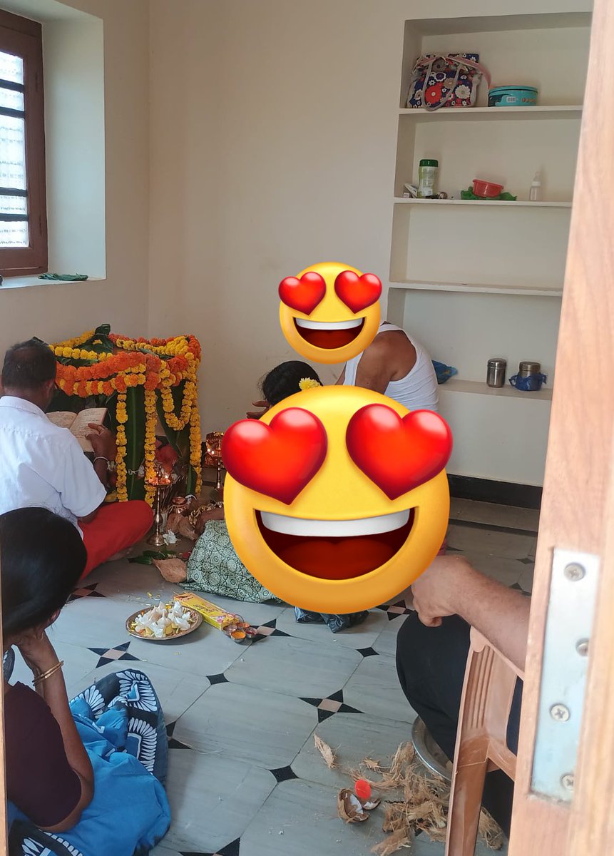 Kishoreddyk's tweet photo. అందరికీ ఉగాది పండగ శుభాకాంక్షలు….
క్రిశాంక్ ఇది గుర్తుపెట్టుకో మా ఫాదర్ మీద నువ్వు నీ పిల్ల బచ్చా చేసిన పనికిమాలిన మాటలకి
ప్రకృతి సృష్టించే శాపనీకు బలి అవ్వక తప్పదు నువ్వు…
ఈరోజే కొత్త సంవత్సరం సందర్భంగా సత్యనారాయణ స్వామి వ్రతం చెయ్యడం జరిగింది మా ఇంట్లో…
ఎవరో ఇంటికి పోయి నా మీద మా నానా మీద నువ్వు చేసిన ఫేక్ ప్రచారానికి ఆ భగవంతుడి సాక్షిగా త్వరలోనే సమాధానం…
Pen-driver leaks on the way….