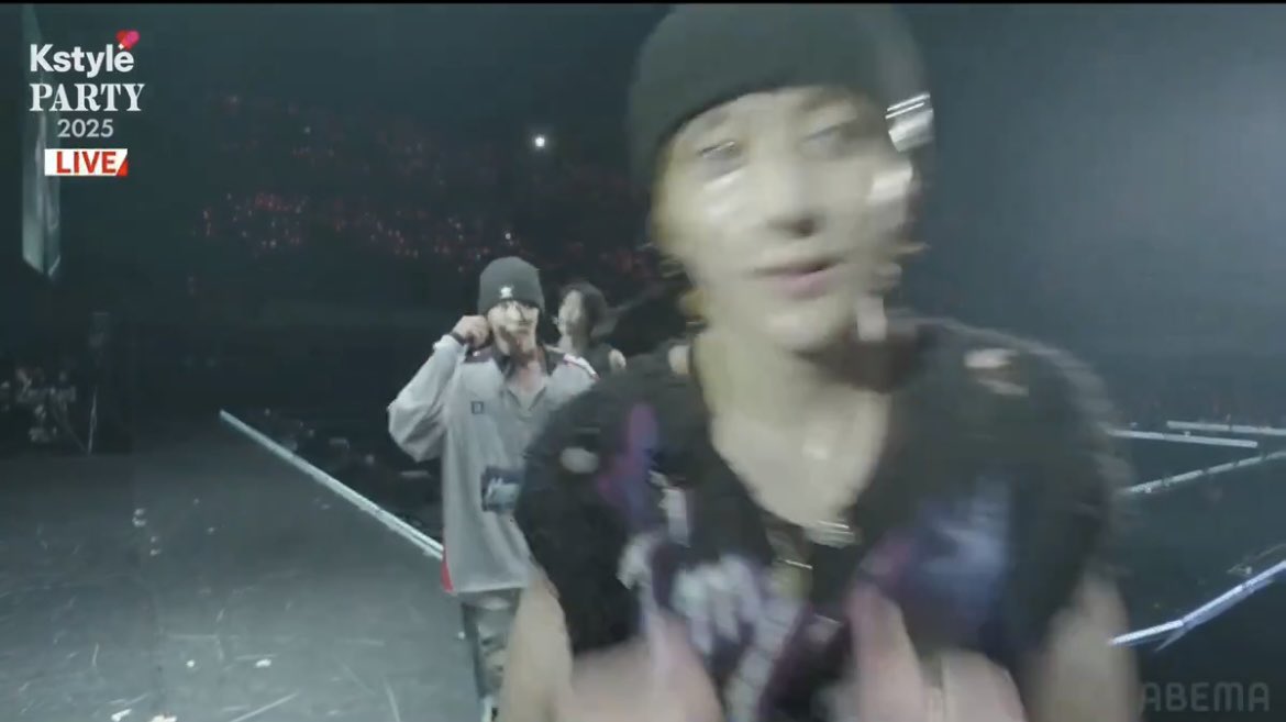 れもち tweet media