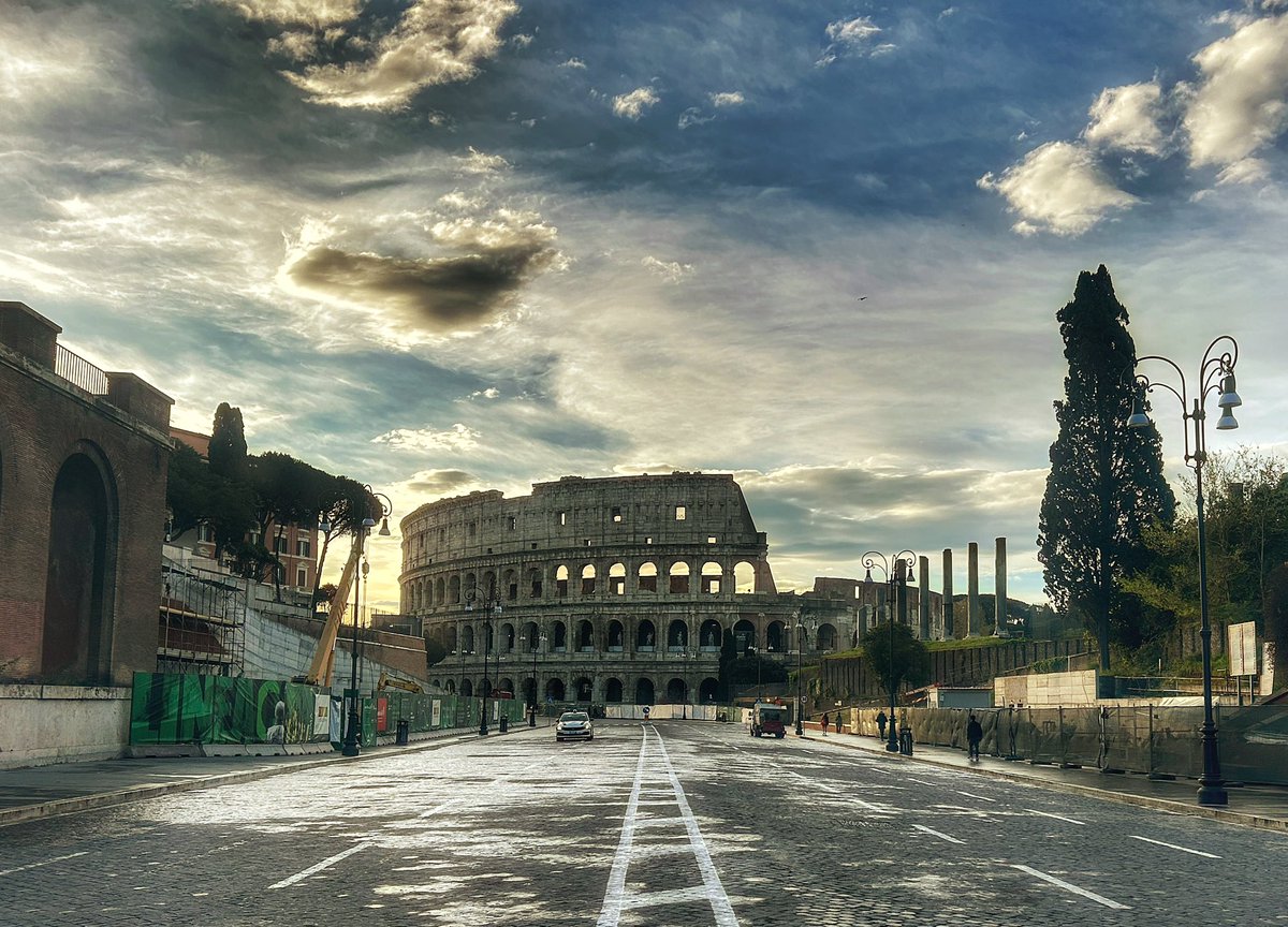 Pablo Esparza (@pabloesparzaa) on Twitter photo El alba pacífica hermosa e irrepetible, hoy es un nuevo día, un nuevo comienzo, una nueva esperanza <a href="/ParcoColosseo/">🏛 Colosseo • Foro Romano • Palatino</a> El alba pacífica hermosa e irrepetible, hoy es un nuevo día, un nuevo comienzo, una nueva esperanza <a href="/ParcoColosseo/">🏛 Colosseo • Foro Romano • Palatino</a>