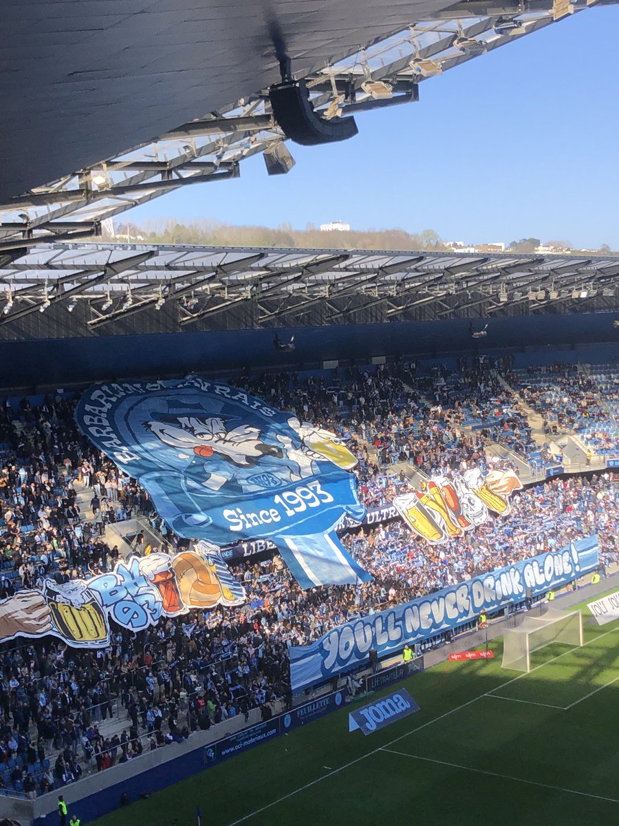 MeteoFootMaps's tweet photo. 🔥 Le Tifo 100% soif des Barbarians Havrais !

@loicfolliot

#Ligue1 #HACFCN https://t.co/h2hxk97wAO