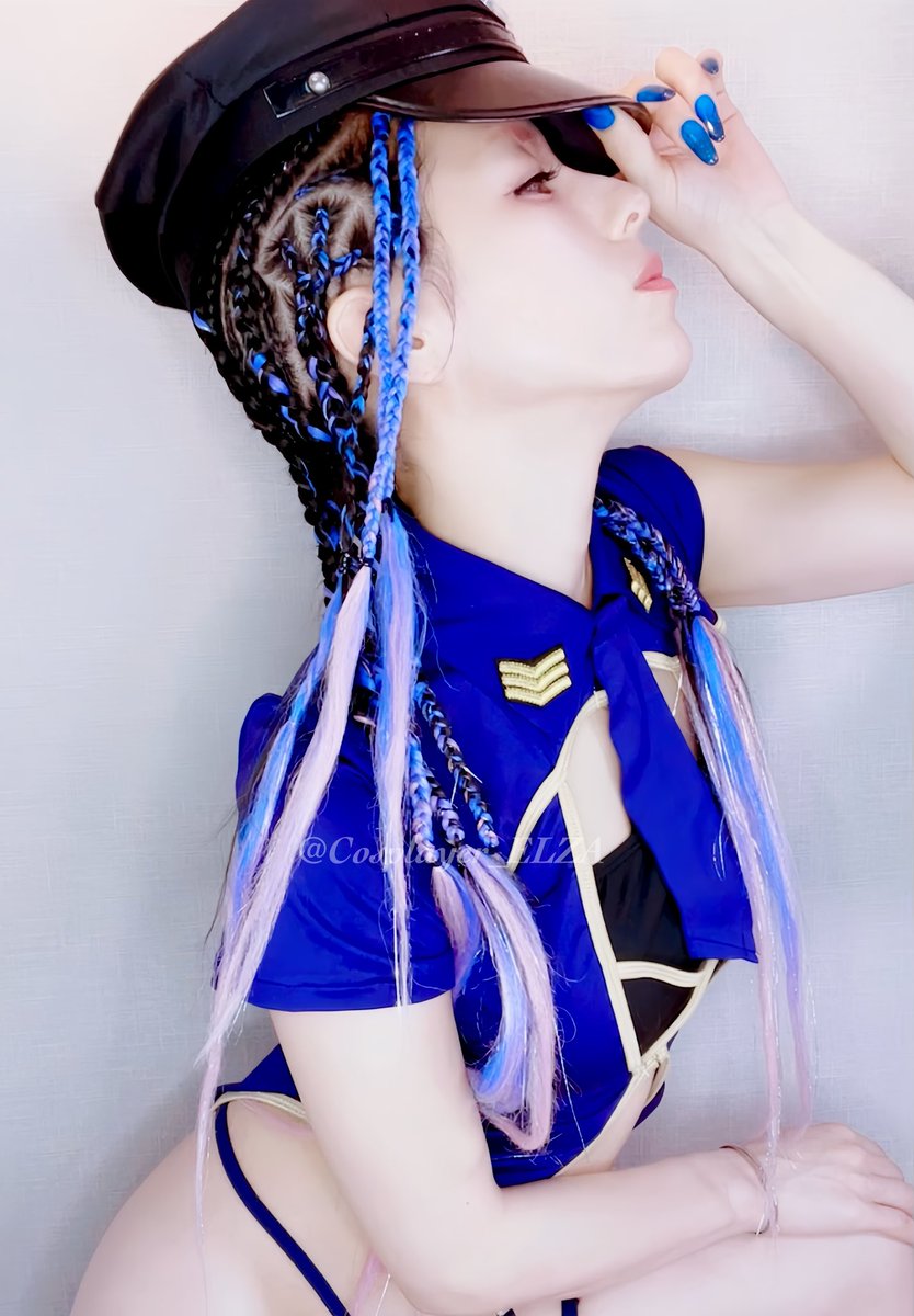 Cosplayer_ELZA's tweet photo. 🚨🚓
#Cosplay
#Cosplayer
#Streamer
#Love
#Kawaii
#Ero
#Police
#Officer
#Conrow
#Braids https://t.co/5iOXdY9zH3