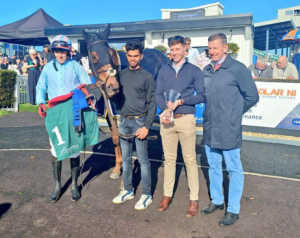 Ballysax Hank sealed a double for <a href="/donoghue_keith/">Keith Donoghue</a> <a href="/DownpatrickRace/">Downpatrick Racecourse</a>