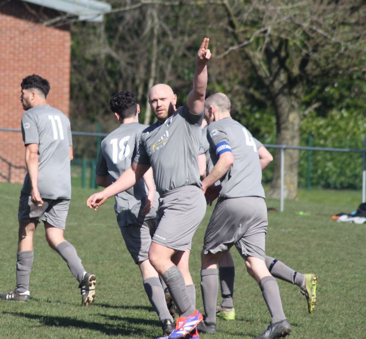 The last minute winner 🤩

Josh Watson the big man for the big moments! 🦍