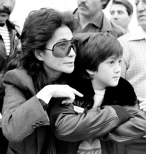 happy mother's day to cynthia lennon and yoko ono lennon ❤️
