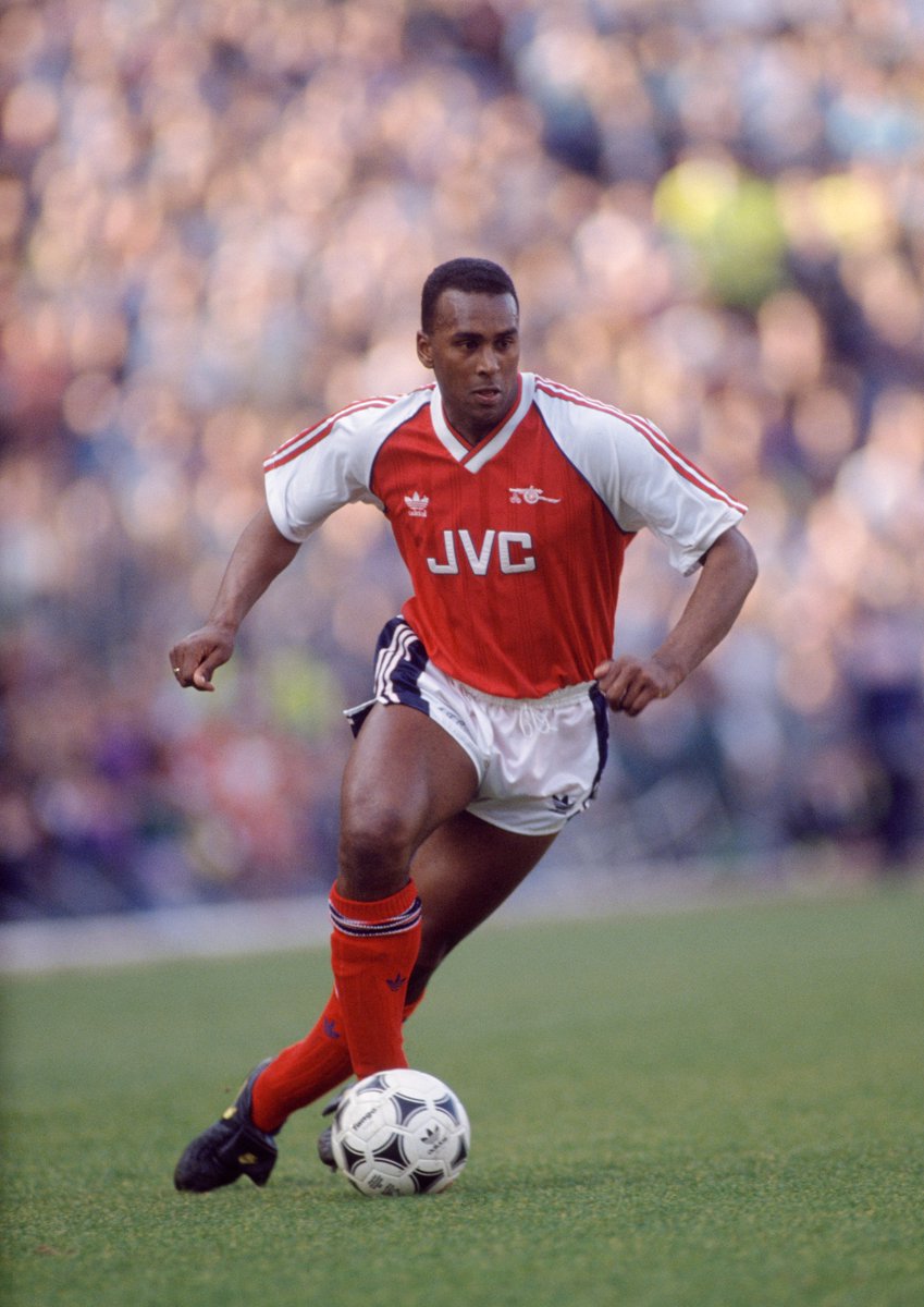 Today we remember David Rocastle on the 24-year anniversary of his passing. 

Forever in our hearts ❤️