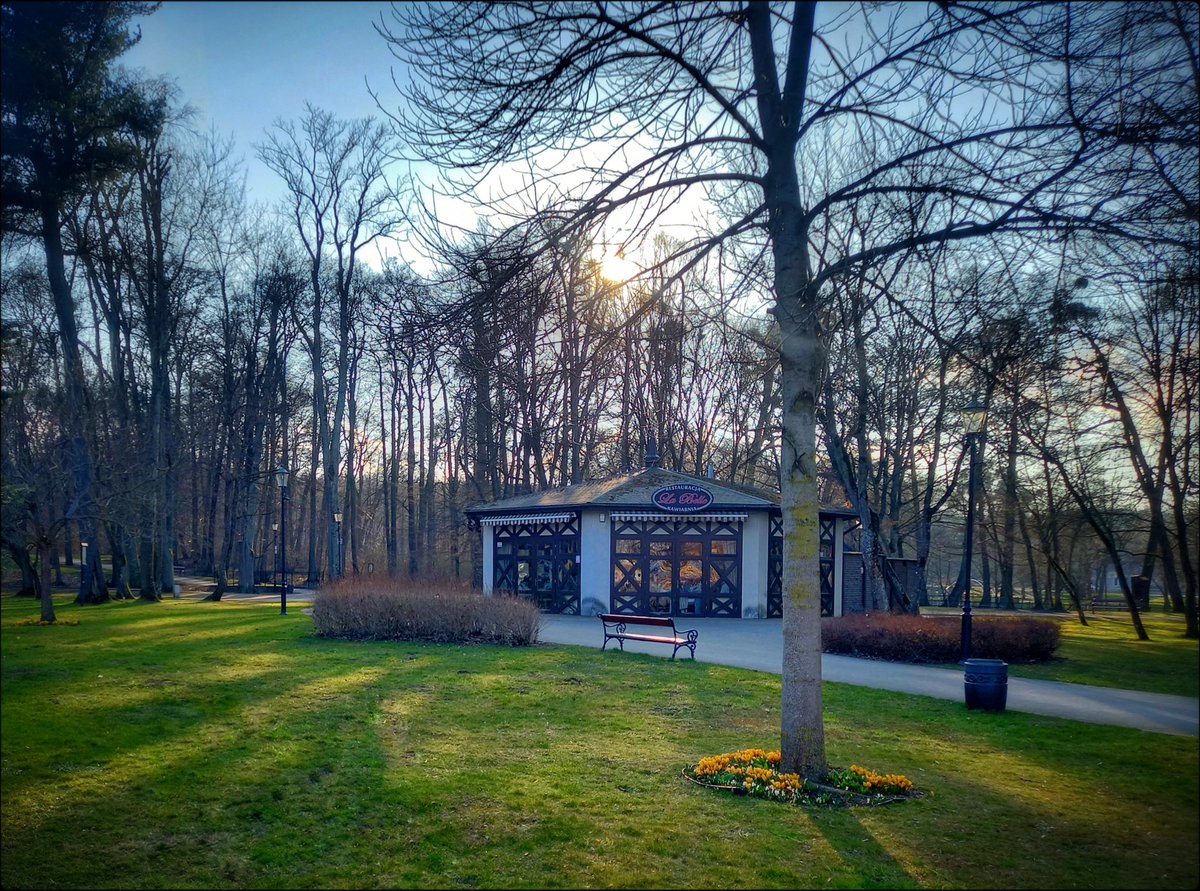 k_pawlowska's tweet photo. #AfternoonTrivia
#ParkVibes
"It's very important to take care of yourself. Everyone's lives are so busy. Take at least an hour a day to recharge and do whatever makes you better" – A.Ivanovic
#DiscoverPoland #Wejherowo #WeekendPleasures https://t.co/KRStNnKhbf