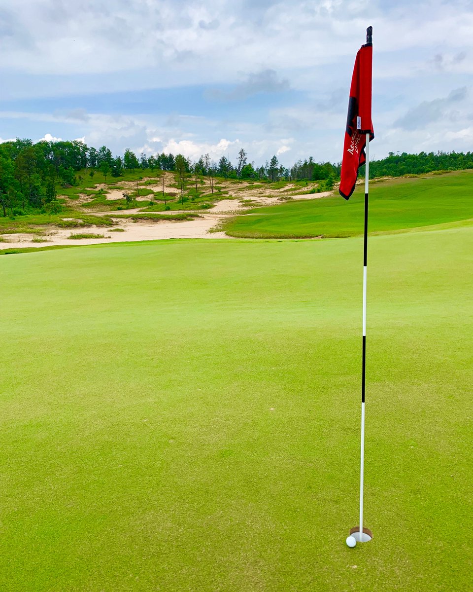 PGA's tweet image. POV: When the view is pretty good but a tap-in birdie is even better. 🙌

#EscapeToGolf