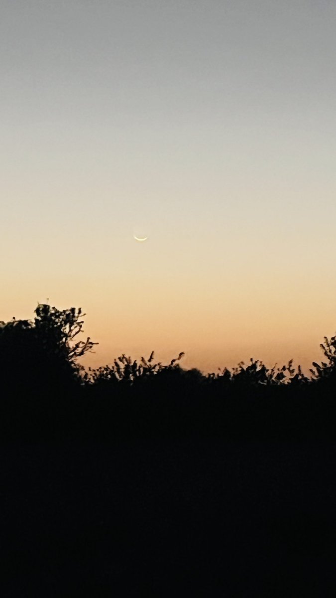 hari_2158's tweet photo. Shine my village
 #EidMubarak https://t.co/ehzDywHg1x