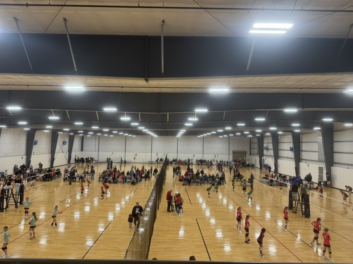 OSAAVolleyball's tweet photo. 🏐🏆 10u and 12u end of season tournaments underway! https://t.co/JU4gefc3oE