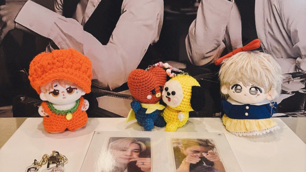 คาเฟ่น่ารักมาก ทุกมุมเต็มไปด้วยรูปภาพน้องแทกับพี่จีมินเต็มไปหมดเลย แต่เพ่ยไม่ได้ถ่ายมาเยอะ ดูด้วยตาเป็นส่วนใหญ่ง่ะ ทุกมุมสวยมากบรรยากาศอบอวลไปด้วย 95line ทั้งคาเฟ่เลย ขอบคุณสำหรับลัคกี้ดอและสเปด้วยครับ รวมถึง กอว ด้วยนะคะ ทุกชิ้นน่ารักมาก 💕 #alwayswithminv