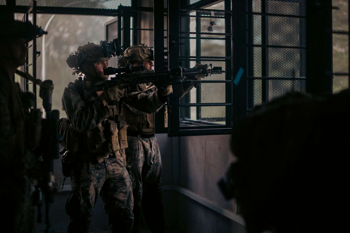 U.S. Indo-Pacific Command (@indopacom) on Twitter photo ๐บ๐ธ - ๐ธ๐ฌ
@usmc with <a href="/MRFSEAsia/">Marine Rotational Force - Southeast Asia</a> and the Singapore Armed Forces enhance their urban warfare skills during #ValiantMark25. This bilateral exercise prepares our combined forces for any challenge in the #ndoPacific. #AlliesandPartners #interoperability
๐ #Singapore ๐บ๐ธ - ๐ธ๐ฌ
@usmc with <a href="/MRFSEAsia/">Marine Rotational Force - Southeast Asia</a> and the Singapore Armed Forces enhance their urban warfare skills during #ValiantMark25. This bilateral exercise prepares our combined forces for any challenge in the #ndoPacific. #AlliesandPartners #interoperability
๐ #Singapore