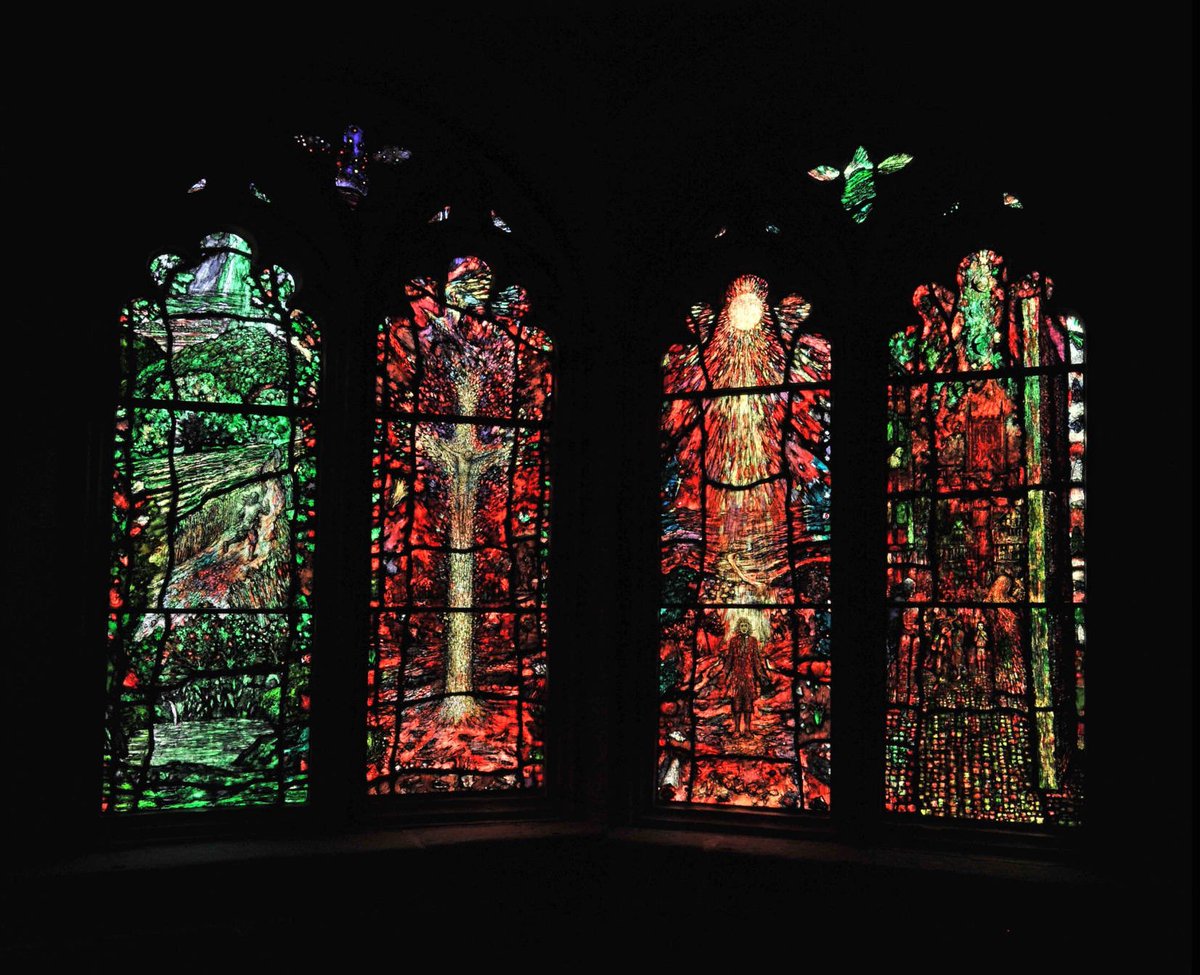 At next Saturday’s fab concert we’re singing the haunting settings by multi-award-winning composer #DobrinkaTabakova of C17th #Herefordshire poet &amp; mystic Thomas Traherne, inspired by the commemorative windows at #HerefordCathedral #CenturiesOfMeditations cadoganhall.com/whats-on/wimbl…