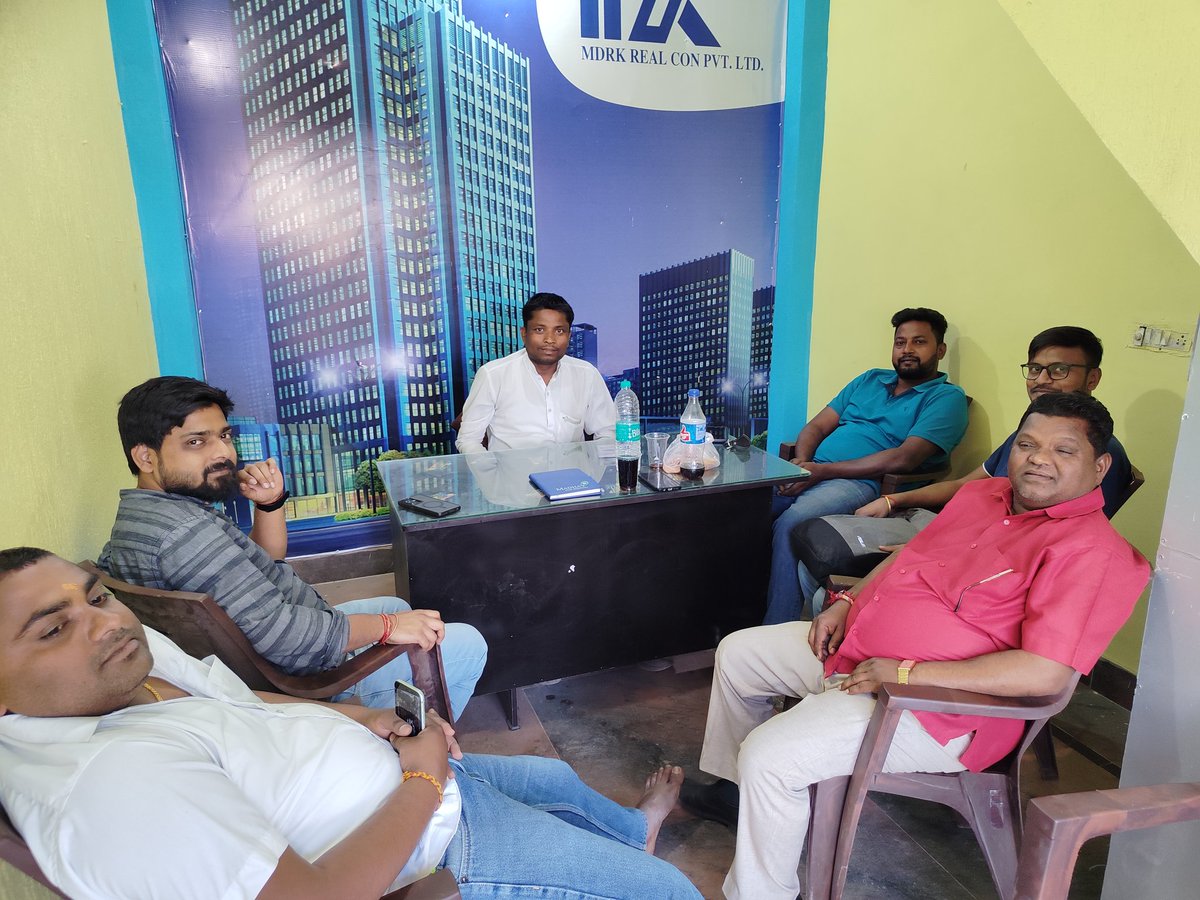 ASHOKSINGHJDU's tweet image. मेहनत करते रहिए सफलता खुद कदम चूमेगी 
एम डी आर के रियल कोन प्राइवेट लिमिटेड 
ब्रांच ऑफिस ओखला पॉकेट ए नियर श्रीराम चौक 
#newproject #greaternoida #plotsavailable 
Ashok kumar singh अशोक प्रधान समर्थक