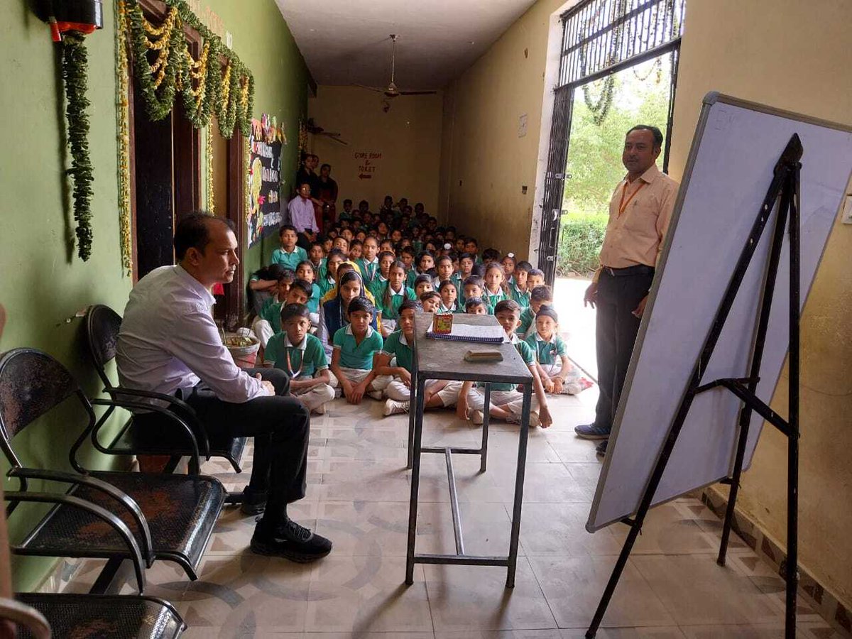 SSOIndia's tweet image. #CyberAwarenessWeek2025
🎓🔐 Educating Alwar’s young minds on cyber safety during Cyber Awareness Week 2025. Secure today, safer tomorrow!

#CyberSafety #StayCyberSmart #DigitalAwareness #OnlineProtection #AlwarRajasthan #CyberAware #staysafeonline #cybersecurity #isea…
