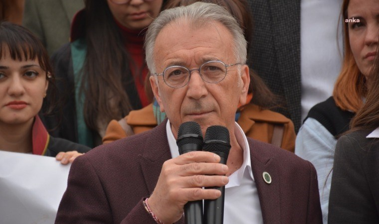 İzmir'de tutuklanan gençlere işkence!
İzmir Barosu: Gözle görülür şekilde darp ve cebir izine rastlanmış, işkence ve kötü muamele raporlanmıştır
cumhuriyet.com.tr/turkiye/izmir-…