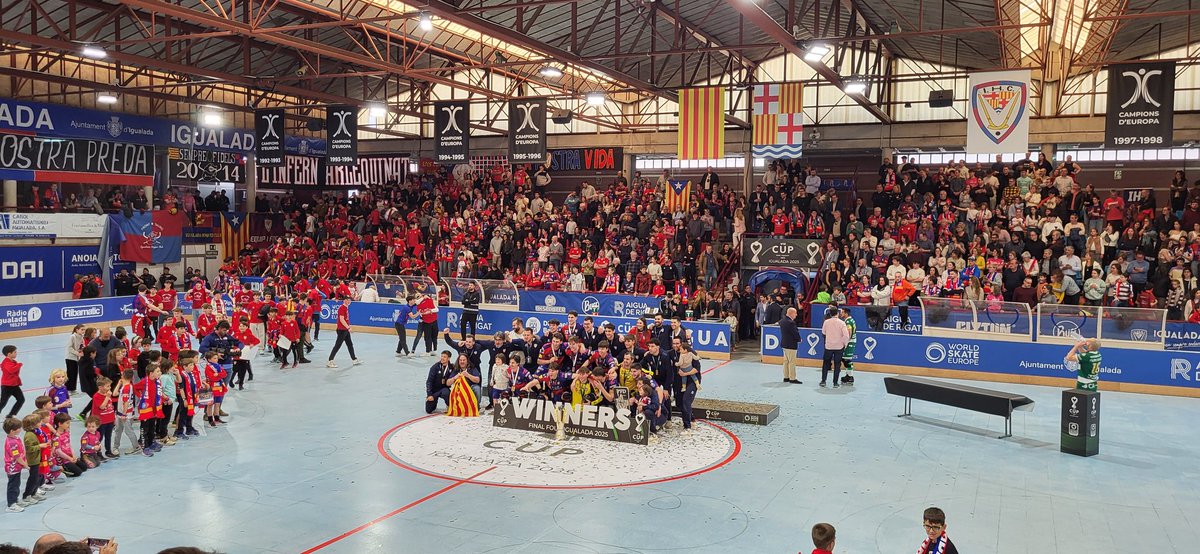 Gran cap de setmana a Les Comes i 2a WSE Cup per <a href="/IgualadaHC/">Igualada Hoquei Club</a>. Enhorabona a l'equip, staff i afició. Si es difícil arribar i guanyar una, ara imagineu una segona. La clau es el treball d'un incansable <a href="/MarcM1ntane/">Marc Muntane Alsina</a> 🎩🪄 Enhorabona Marc 👏👏👏!