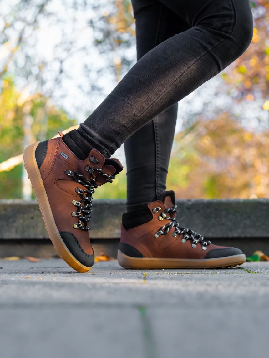 FcukFibro's tweet image. Sore feet? Blame society’s obsession with pointy shoes. 

BeLenka’s got the barefoot cure—because your toes deserve a vacation too.
shorturl.at/ULYie

#BarefootShoes #BetterCirculation #HealthyFeet #WellnessWalks #FootFreedom #FcukFibromyalgia #RelievePain #StepLively