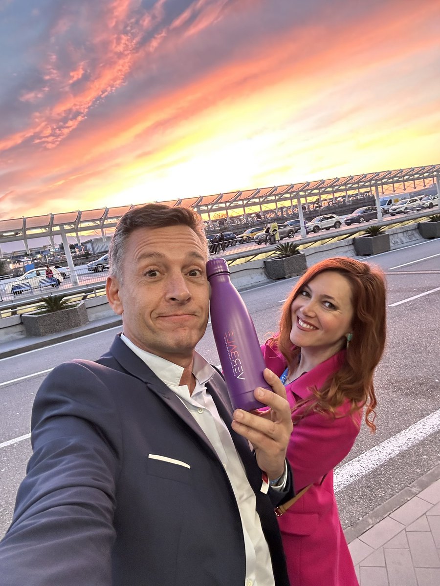 Stephane Jobert🎤 (@stephanejobert) on Twitter photo On a quitté les <a href="/HeaventMeetings/">Heavent Meetings</a> de Cannes et on est très heureux avec <a href="/Sandralou/">Sandra Lou</a> 😉✨ #Eventprofs On a quitté les <a href="/HeaventMeetings/">Heavent Meetings</a> de Cannes et on est très heureux avec <a href="/Sandralou/">Sandra Lou</a> 😉✨ #Eventprofs