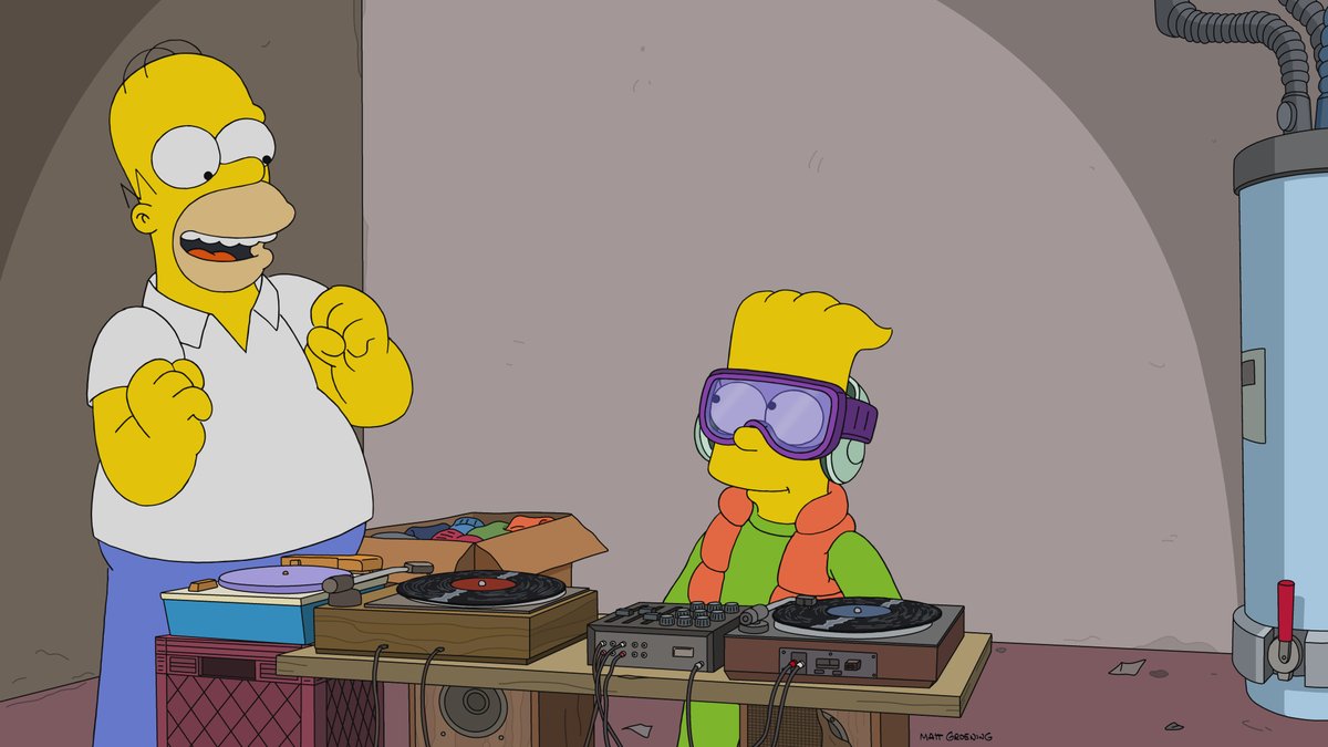 TheSimpsons's tweet photo. It's a big night in Springfield! 

#TheSimpsons is BACK with a new episode at 8/7c on #FOX. Streaming tomorrow on @hulu. https://t.co/zzr3GiyXVC