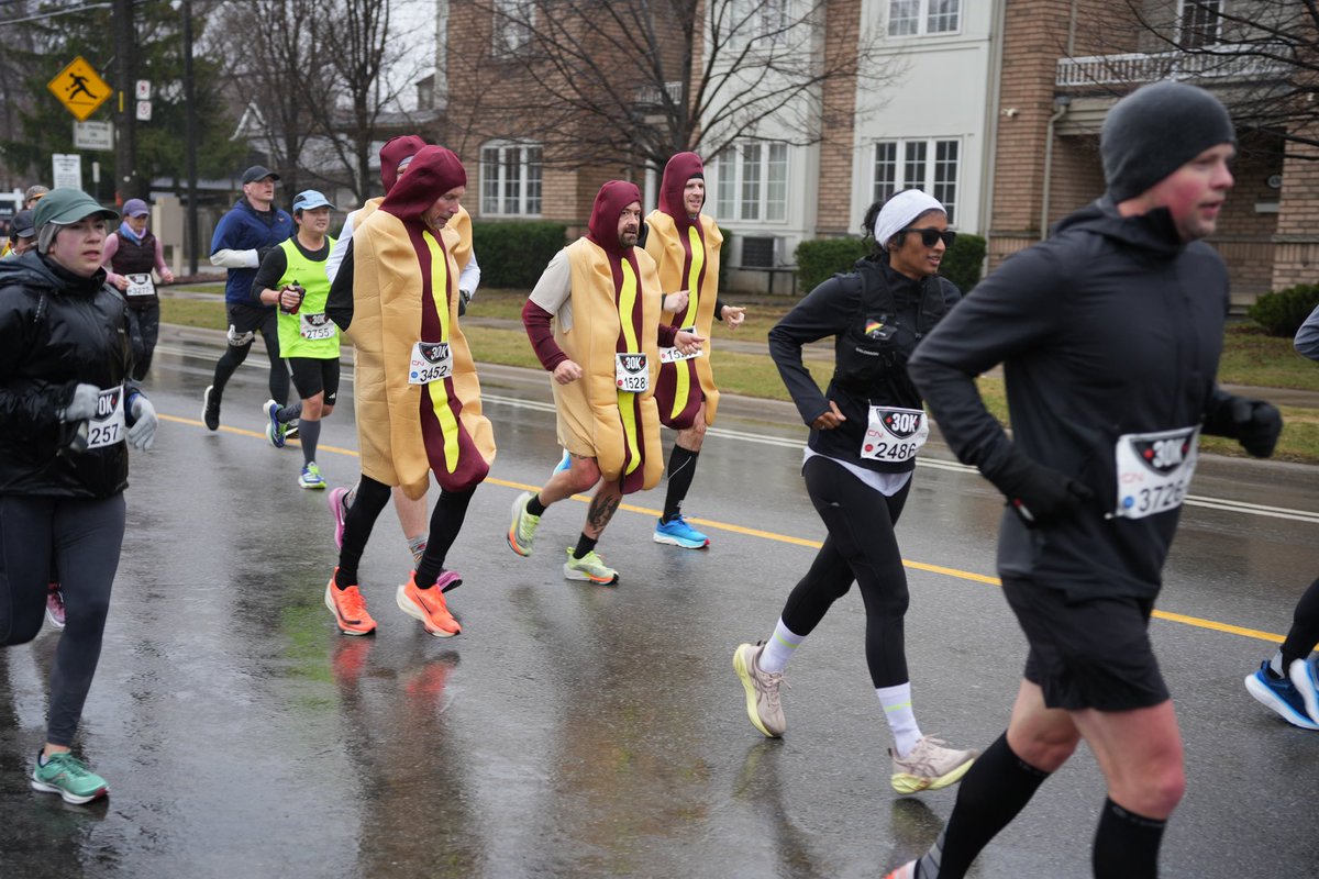 Brenda Fraser (@brendaf289) on Twitter photo <a href="/bayracerun/">Bay Race 30k</a>
Miles of smiles, cheers, and of course shenanigans at the 12km mark on Beach Blvd. Is it even The Bay without the 🌭 🌭🌭🌭?👏🏻💪🏻🏃🏻♀️🏃🏻#atb2025 <a href="/bayracerun/">Bay Race 30k</a>
Miles of smiles, cheers, and of course shenanigans at the 12km mark on Beach Blvd. Is it even The Bay without the 🌭 🌭🌭🌭?👏🏻💪🏻🏃🏻♀️🏃🏻#atb2025