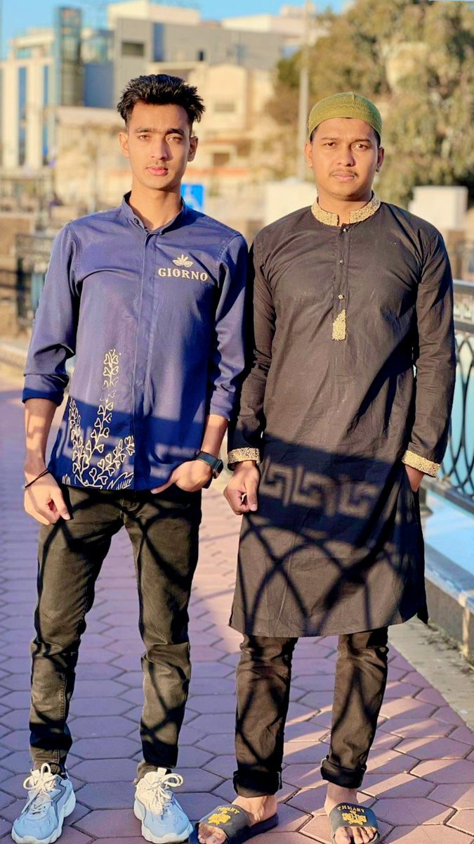 RajputMonir420's tweet photo. Eid Mubarak 🌙 https://t.co/pyjtF4xz7m