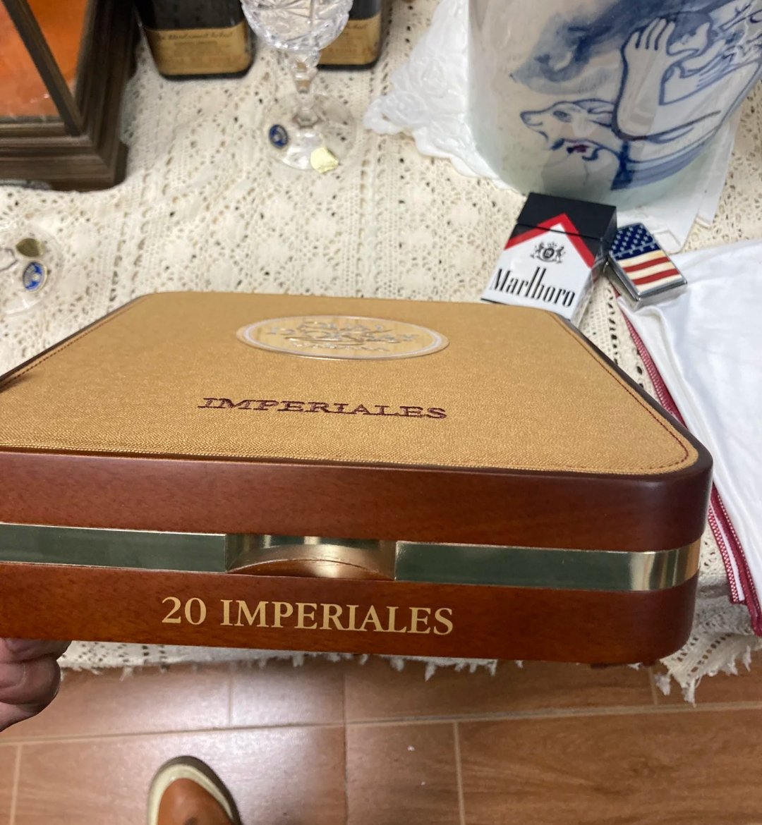 SaintCigars tweet media