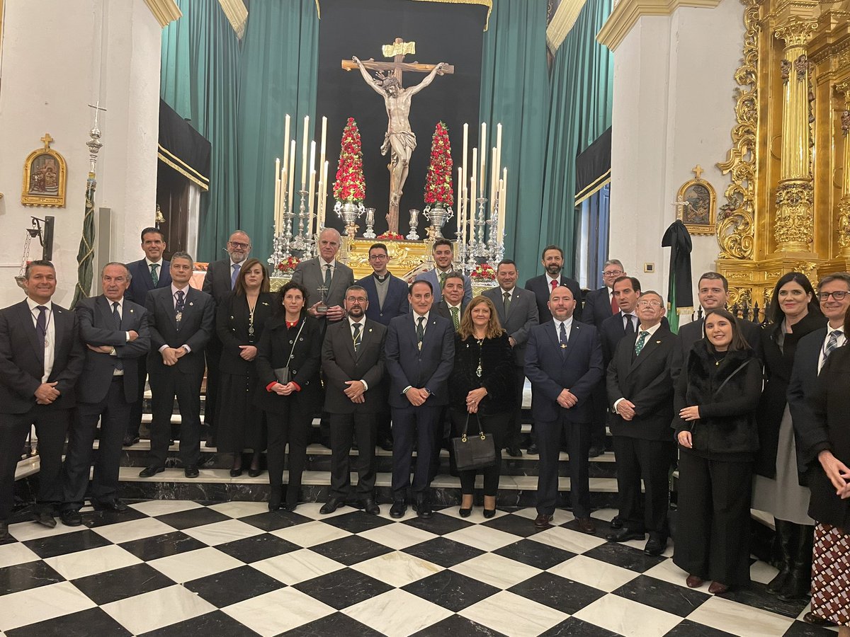 Vera+Cruz y Sangre Málaga (@veracruzfusiona) on Twitter photo Representación instucional de corporaciones malagueñas en el pregón de Don Andrés Camino Romero en la <a href="/veracruzalmogia/">Vera+Cruz de Almogía</a> Representación instucional de corporaciones malagueñas en el pregón de Don Andrés Camino Romero en la <a href="/veracruzalmogia/">Vera+Cruz de Almogía</a>
