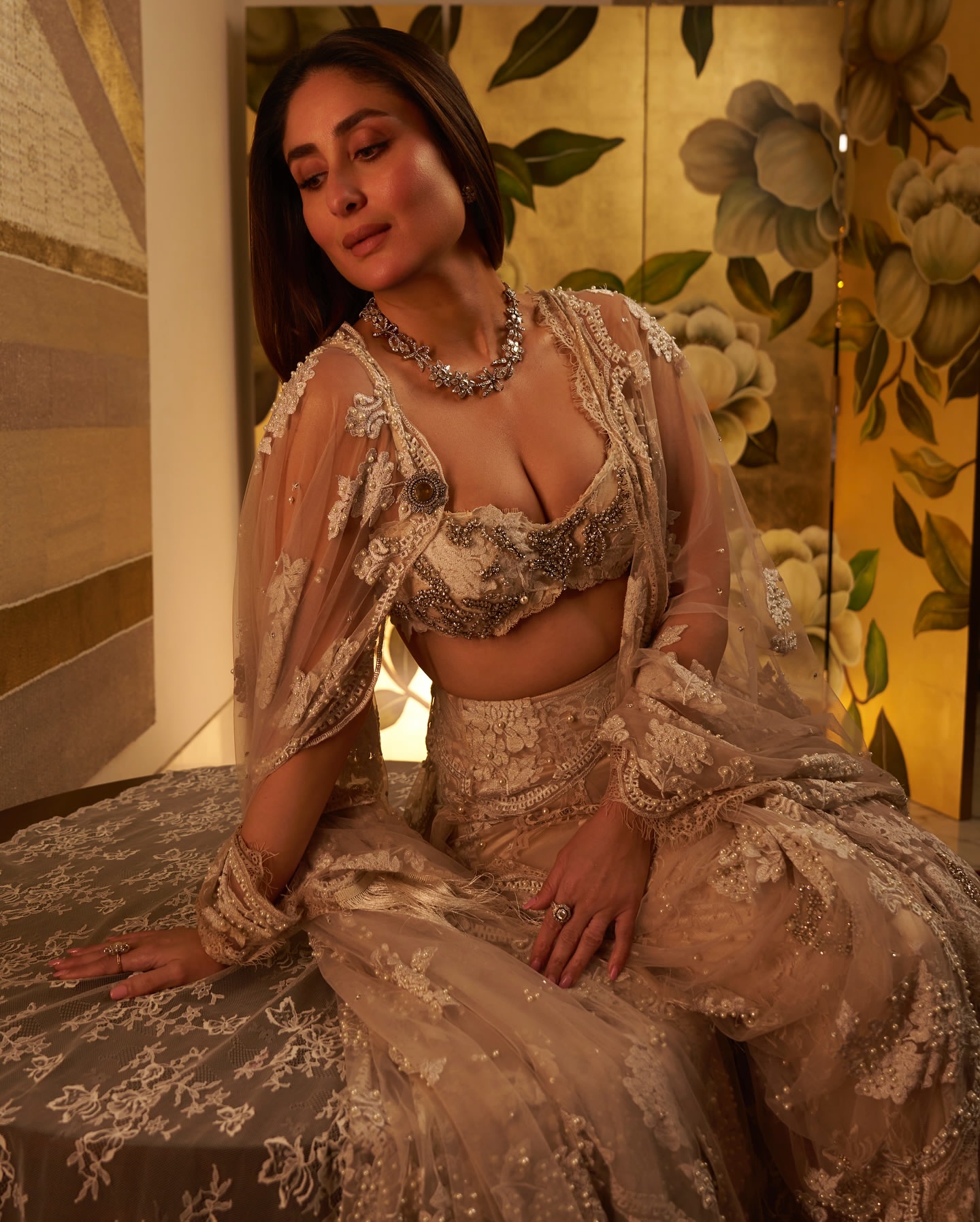 GnTlPAabsAAnbaV?format=jpg&name=large