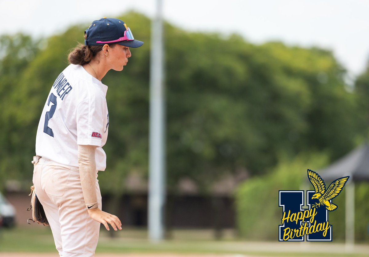 We Would Like To Wish Amelia Russo A Very Happy Birthday!! #RollHawks🤘 🍰🎂🎈🎁🎊🎉