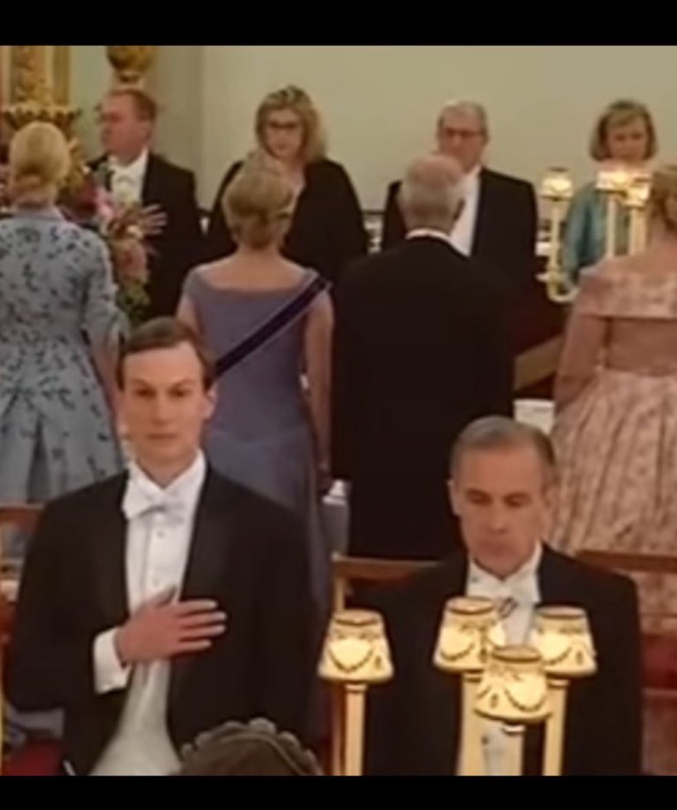 mapleblooded's tweet image. Mark Carney is avoiding the media this weekend.

Why?

His doctoral thesis plagiarism accusations.

His ties to Jared Kushner.

And the Paul Chiang kidnapping story.

This guy is a total mess and unfit to be the PM.