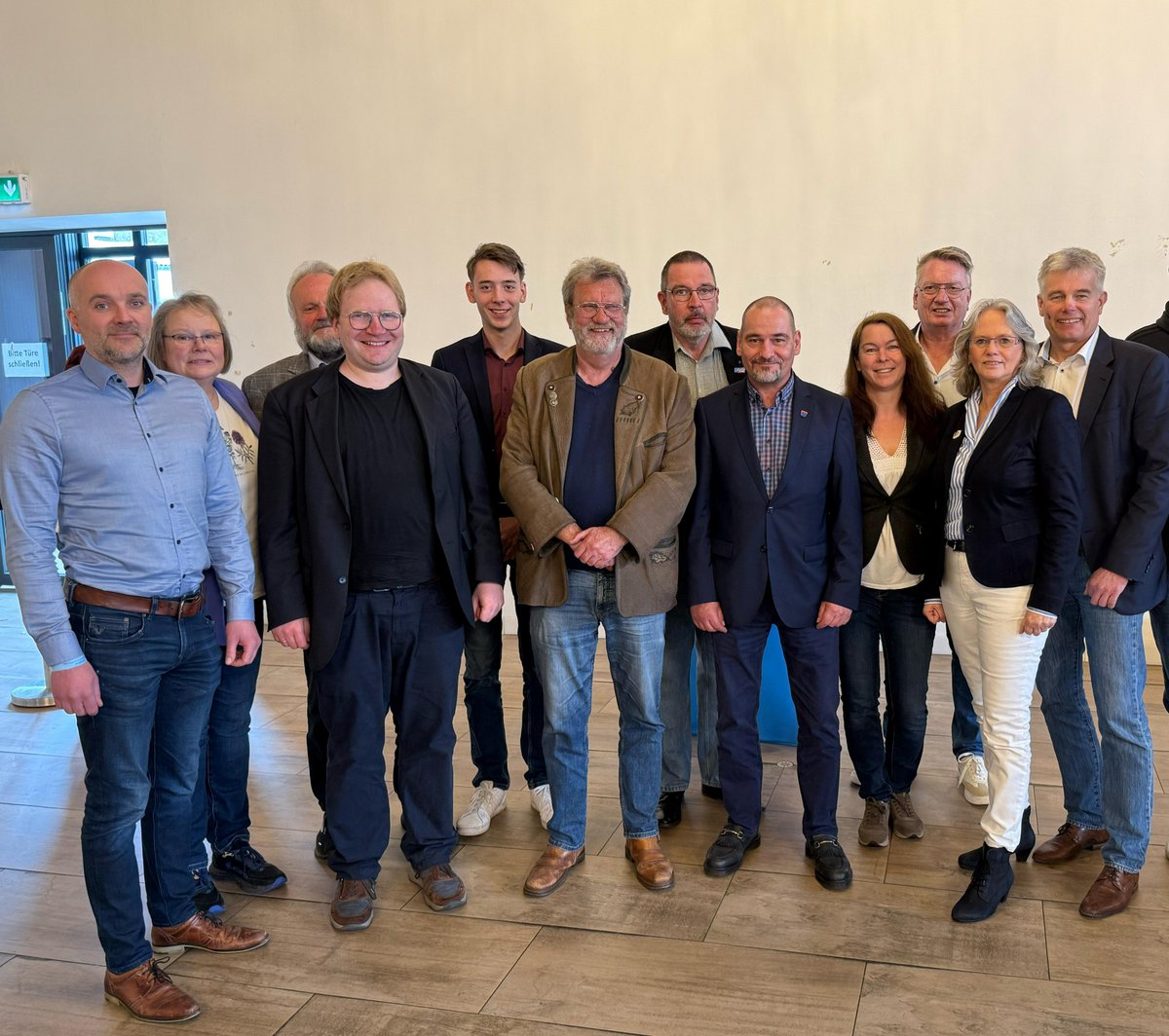 LandwehrAfD's tweet photo. Mit einer starken Truppe von 12 Delegierten war der AfD Kreisverband Minden-Lübbecke am letzten Wochenende auf dem Landesparteitag der AfD NRW in Marl. Wir gratulieren Sven Tritscher zur Wahl in den Landesvorstand NRW. https://t.co/SHbXIVs8U2
