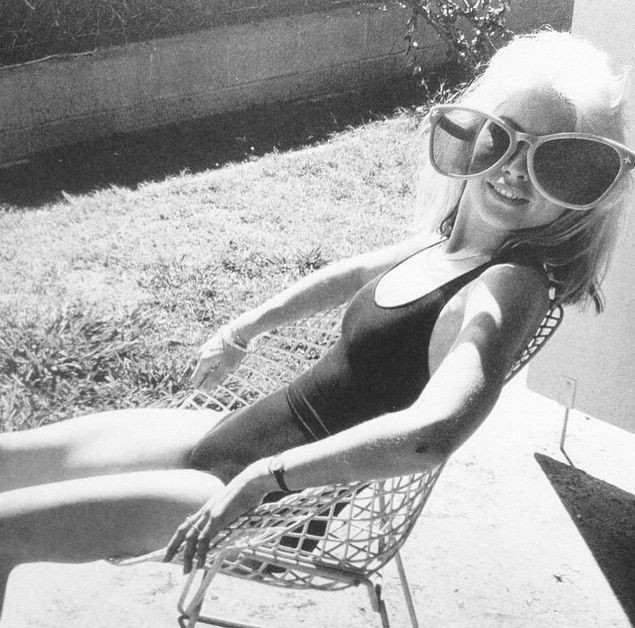 WildSoul_70's tweet photo. #SundayGirl  #SundayTune 🎶 

             ✨️Dreaming ✨️

https://t.co/AGnUOuRjFa https://t.co/OAdW8rORLG
