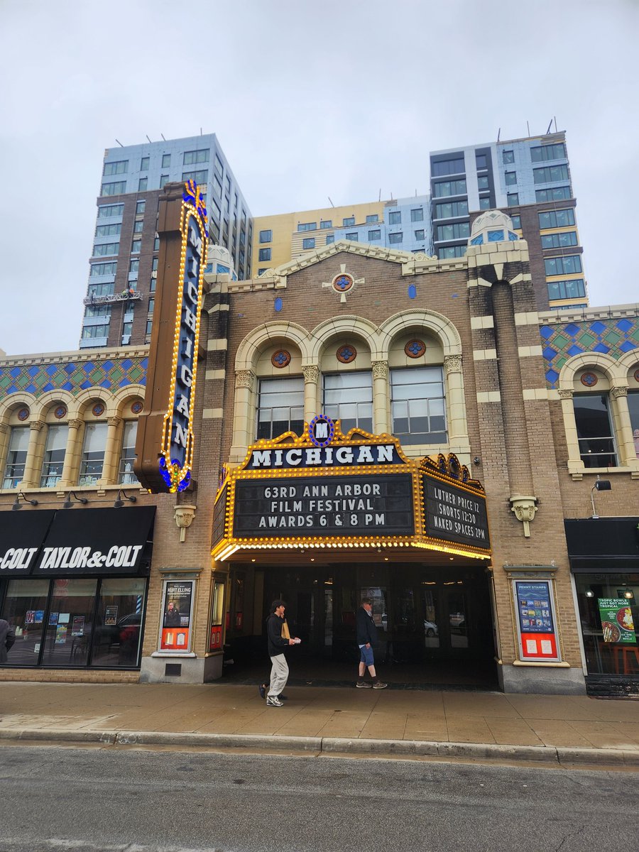 TheatreofZen's tweet image. Film Festivals are in my blood. When I used to live in Ann Arbor, I volunteered for the #Cinetopia Film Festival, #AnnArborFilmFestival and always had a great time.