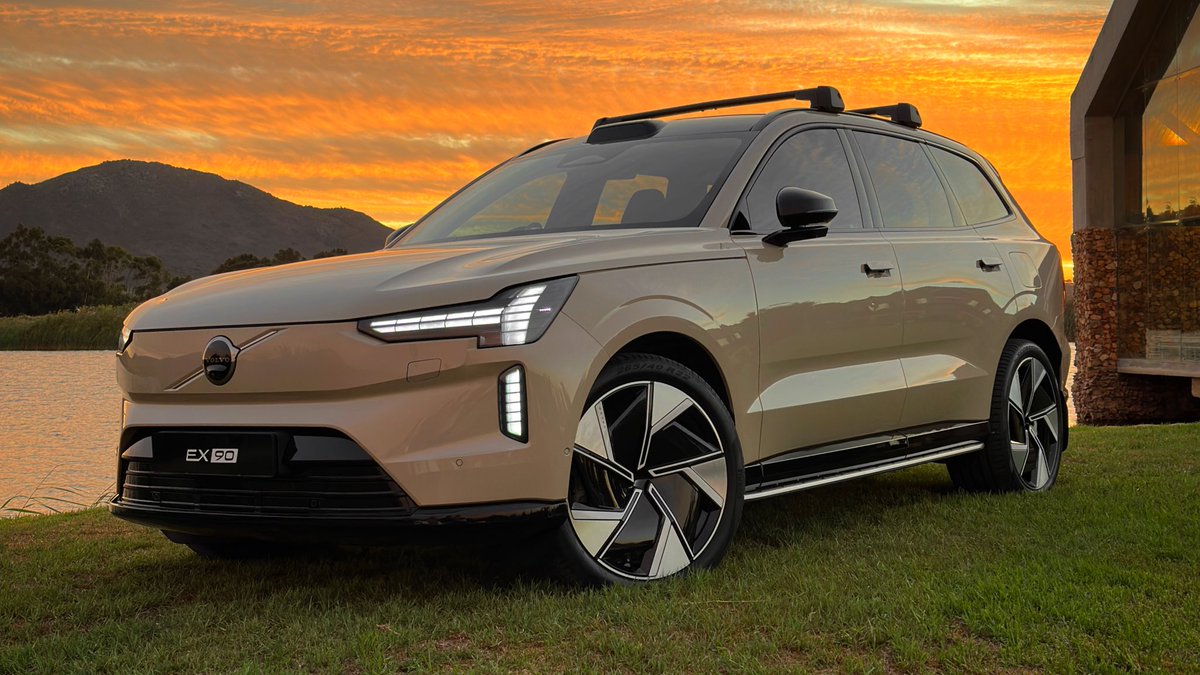carswithgreg's tweet image. Check it out! The Volvo EX90 is here, I attended the launch &amp;amp; here’s what went down! #VolvoEX90

youtu.be/XdjLW6SzY7I?si…