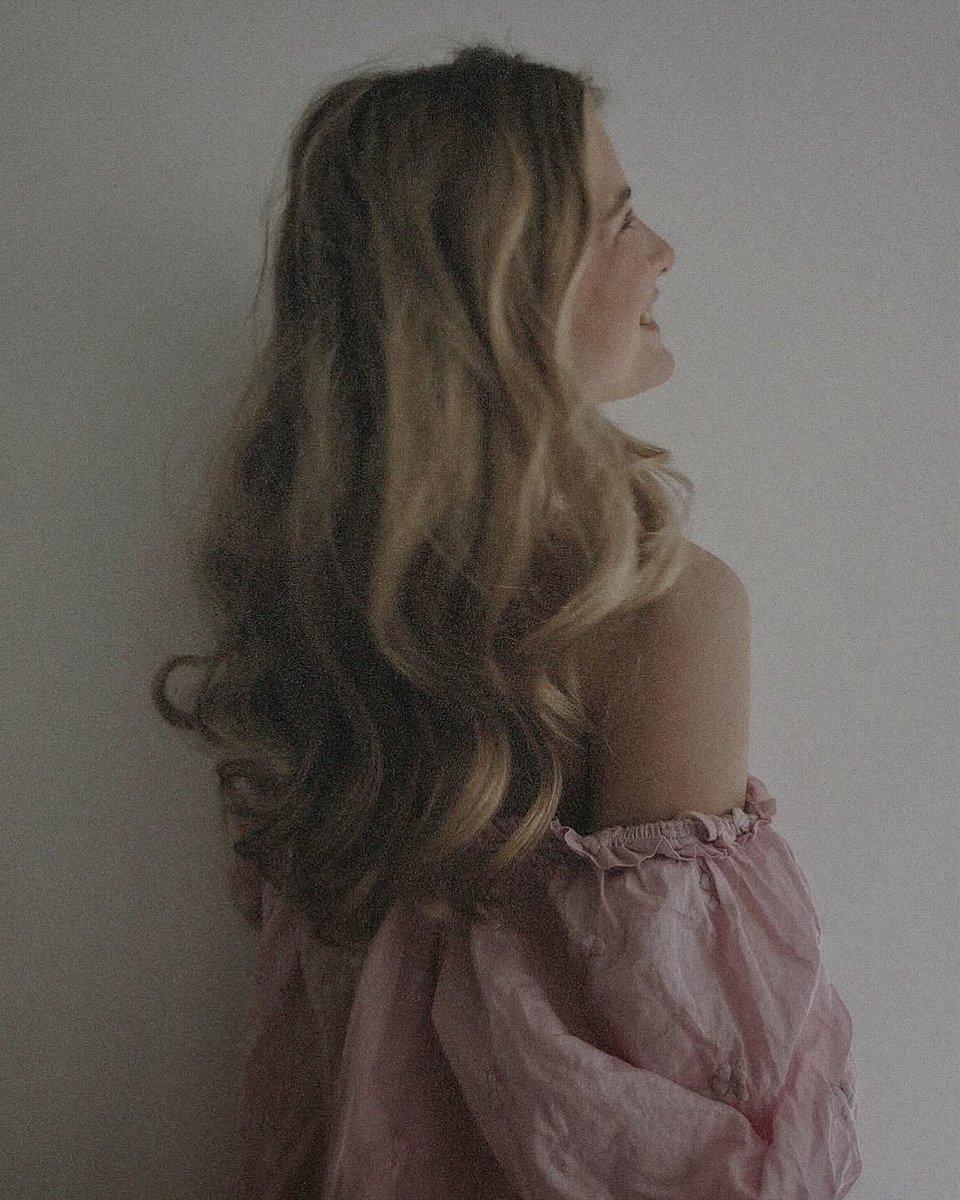 ᅠ
              𝐁𝐑𝐈𝐆𝐇𝐓𝐄𝐑  𝐃𝐀𝐘𝐒   𝐀𝐇𝐄𝐀𝐃                      
              ⎯⎯⎯⎯    ⋆˙ ⊹ ᛢ   ⎯⎯⎯⎯
             I would rather feel everything 
             than nothing every time.    𓈒 ⟡

                                  ﹀