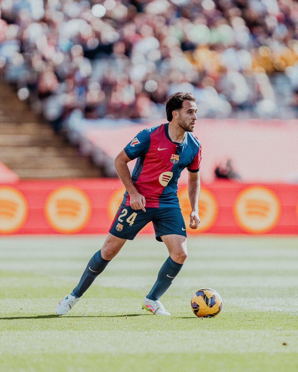 ericgm3's tweet image. 💯 partits oficials de culer celebrats amb victòria al derbi català contra el Girona, un altre club especial per a mi! ¡Ahora a por todas el miércoles en la Copa! #ForçaBarça 💙❤️
