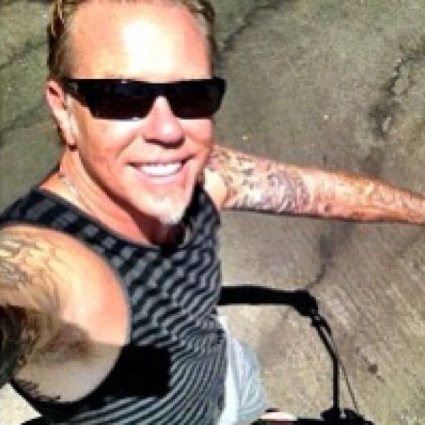 daily james hetfield (@dailyhetfield) on Twitter photo 