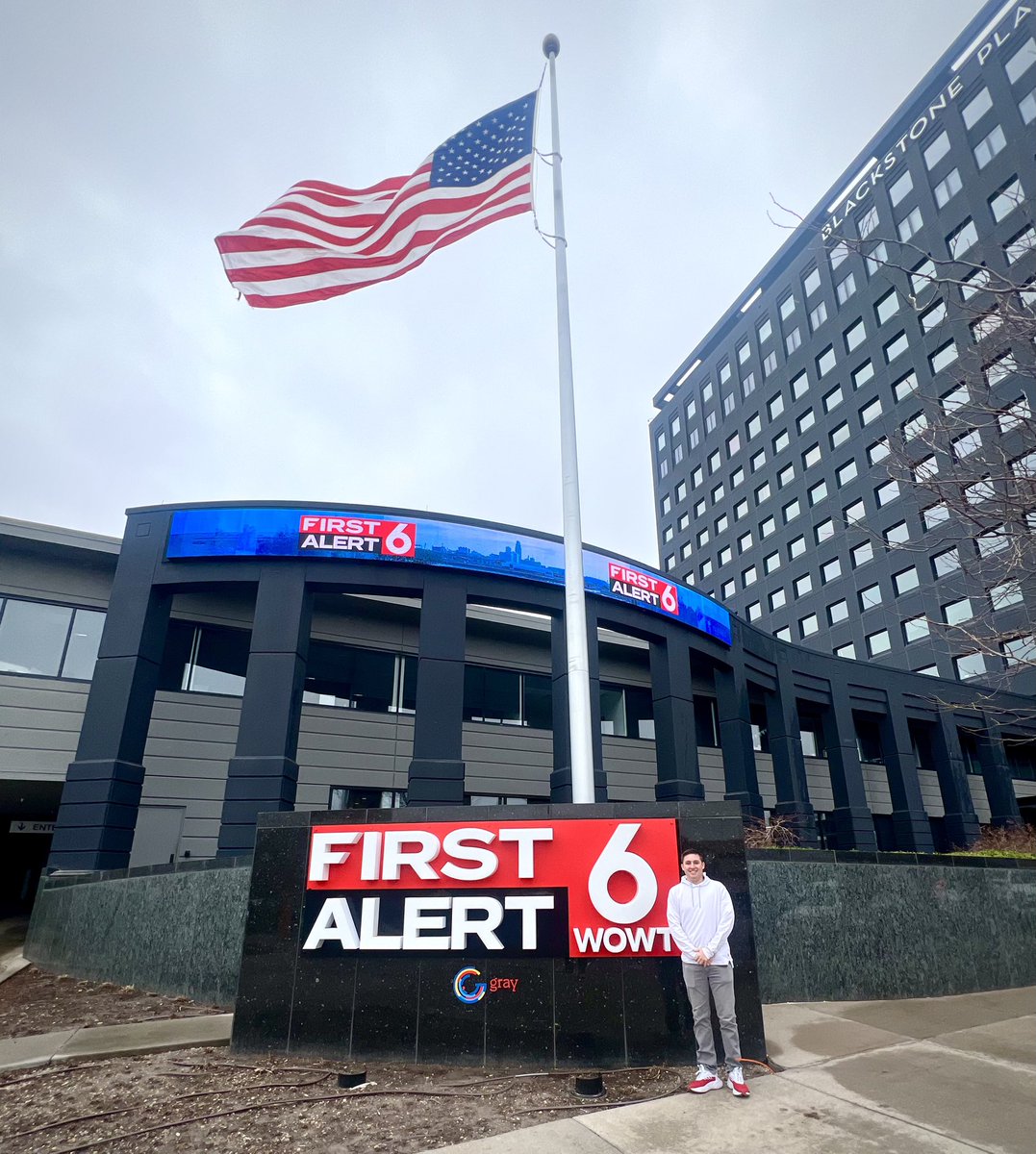 MasonKernMedia's tweet image. Can’t take the Kern out of the Kernhusker 🌽
Excited to share that I’m joining the extremely talented team at @WOWT6News as a Sports Anchor/Reporter 🎤
Very thankful to continue telling stories in a state and community that values sports so much!
My first day is Monday 😁