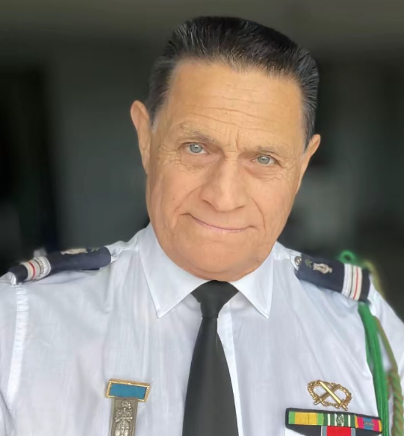 🇫🇷 Le Major de l'ABC confirme que notre ennemi n'est pas la Russie mais plutôt Notre Chef des Armées Emmanuel Macron qui détruit la France I