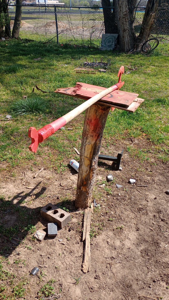 Df_Makes5544's tweet photo. Hey guys I'm back and I made a helbert!
#blacksmith #smith #medieval #spear https://t.co/hDawRYAbTK