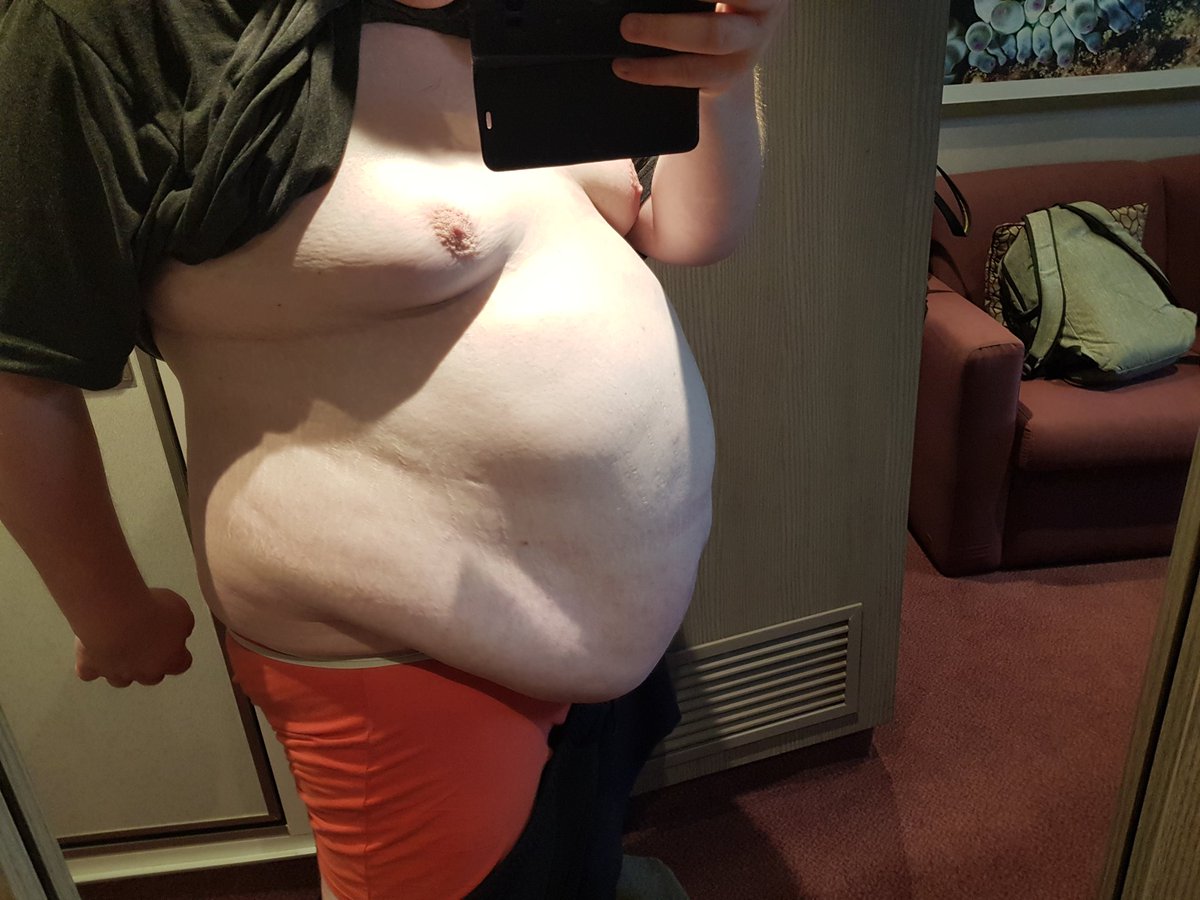 Obese Blubber Boy tweet media